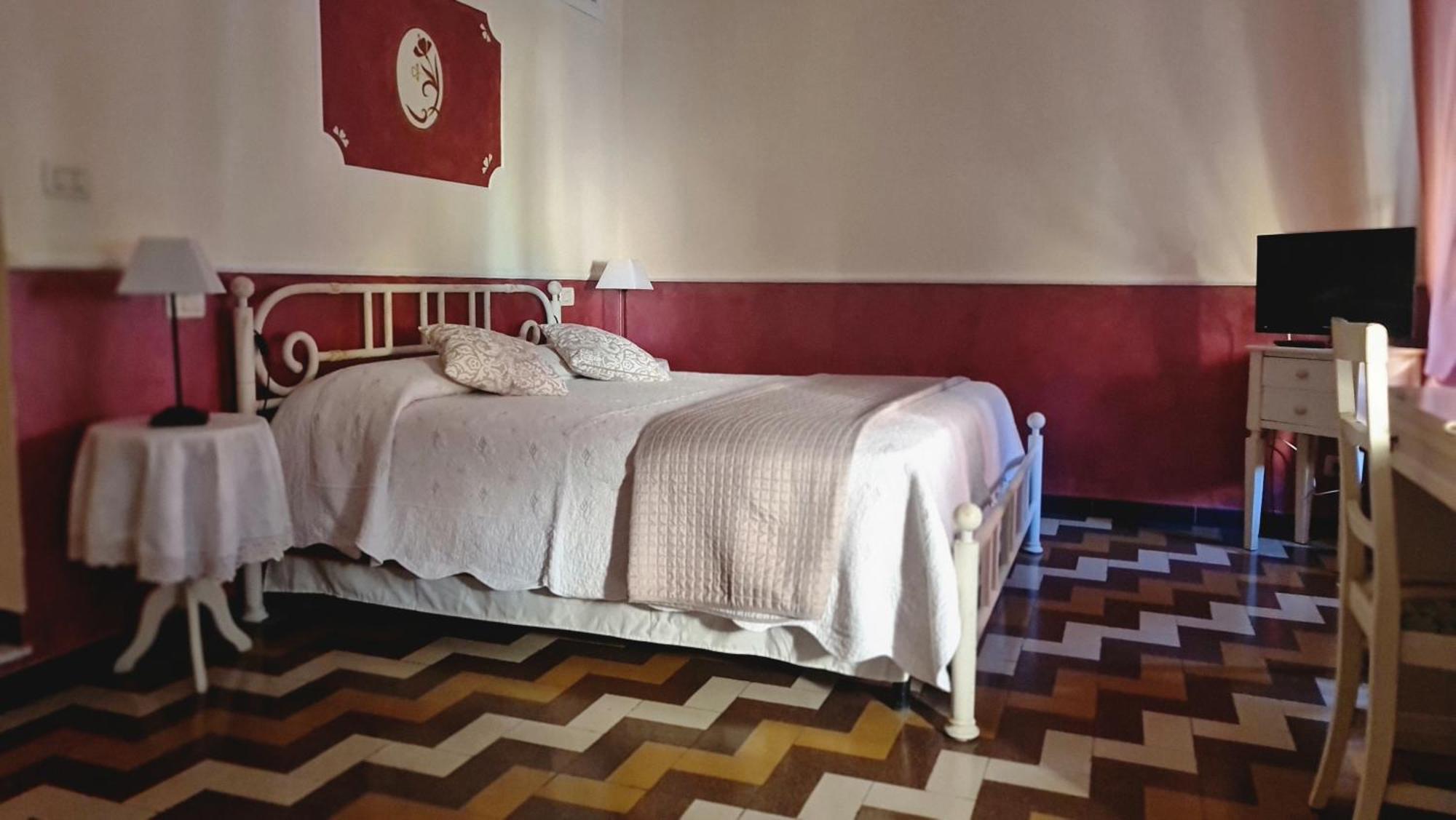 Ca Del Vescovo Bed & Breakfast Imperia